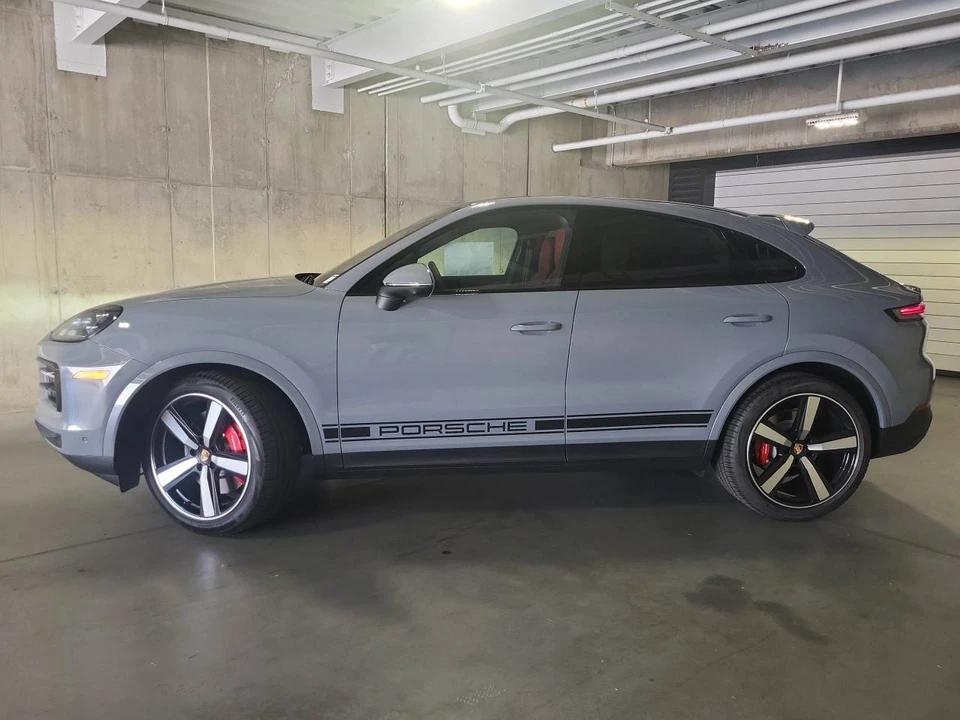 2026 Porsche 9Y0/9Y3 Cayenne S - Image 2 of 5