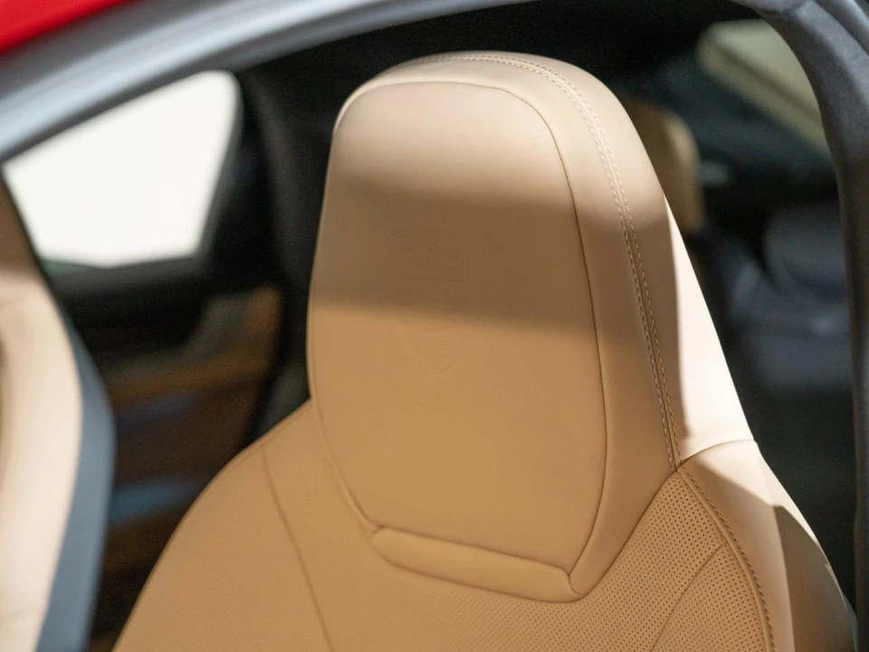 2026 Porsche 9Y0/9Y3 Cayenne Coupe - Image 14 of 28