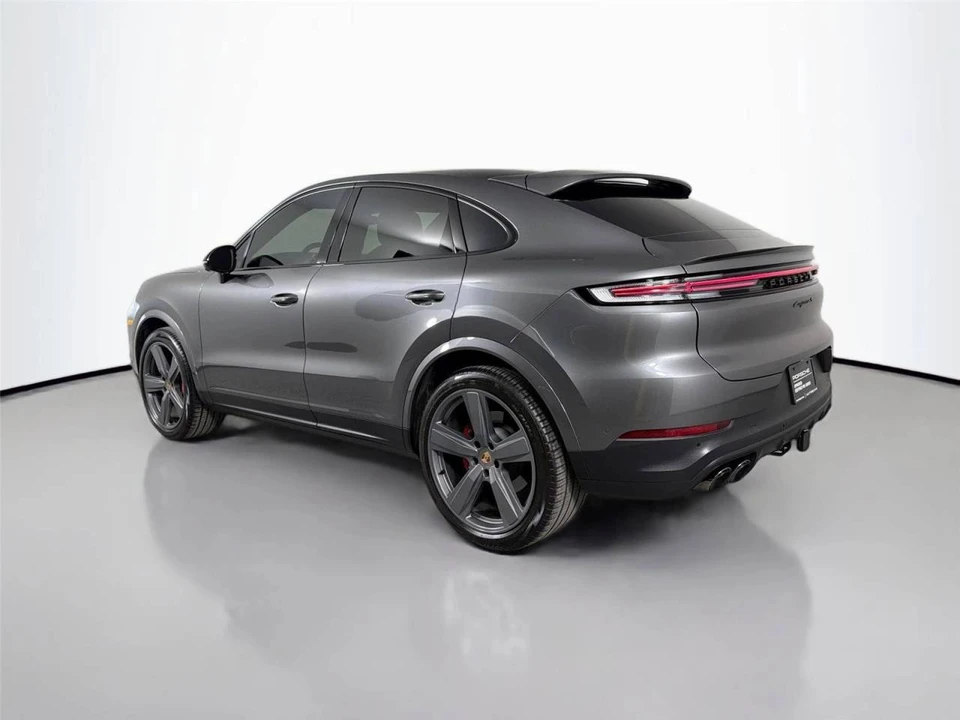 2026 Porsche 9Y0/9Y3 Cayenne Coupe - Image 3 of 5