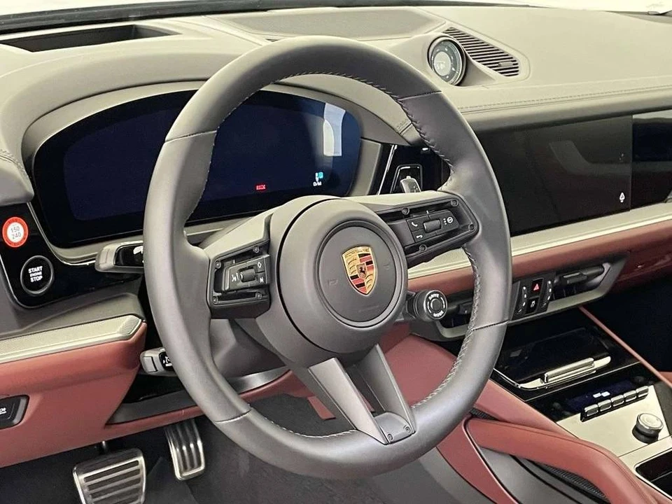 2026 Porsche 9Y0/9Y3 Cayenne Coupe - Image 4 of 5