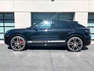 2026 Porsche 9Y0/9Y3 Cayenne Coupe - Image 13 of 31