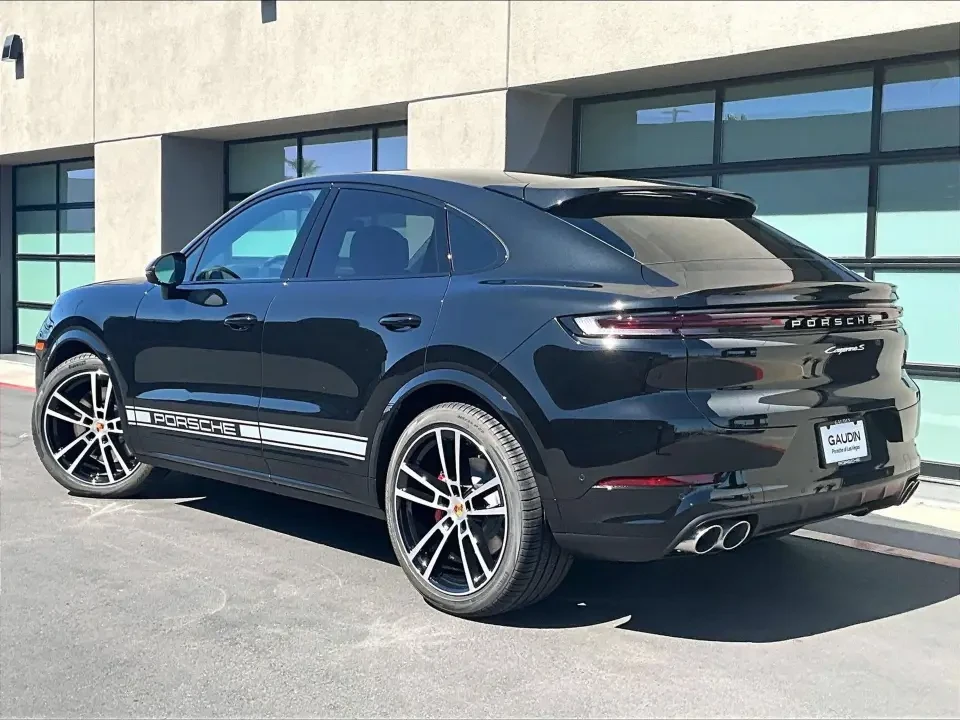 2026 Porsche 9Y0/9Y3 Cayenne Coupe - Image 23 of 31