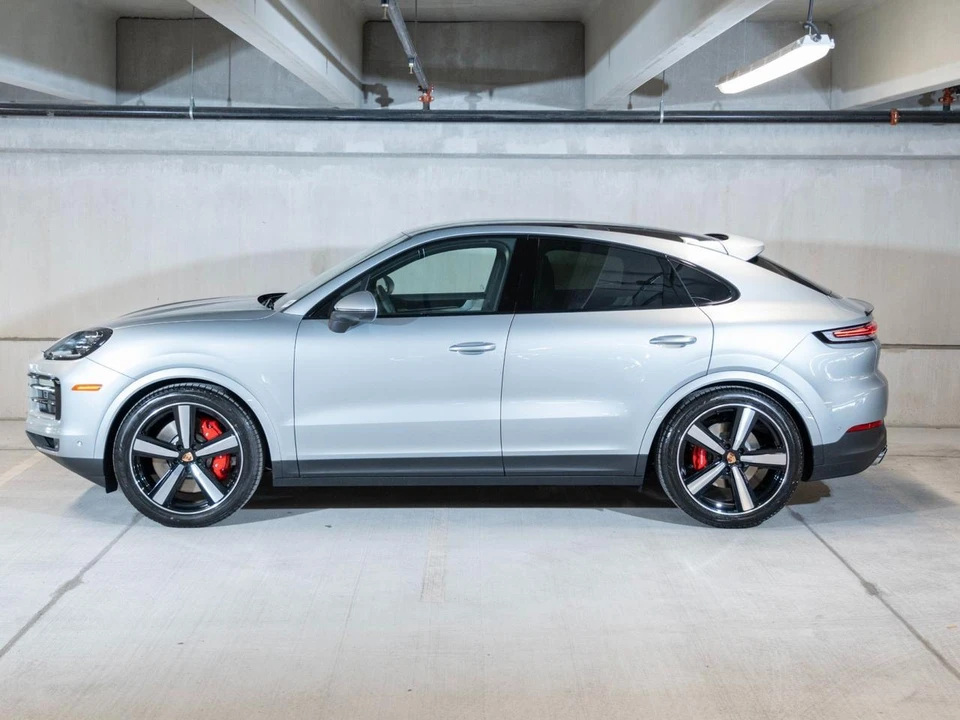 2026 Porsche 9Y0/9Y3 Cayenne Coupe - Image 2 of 30