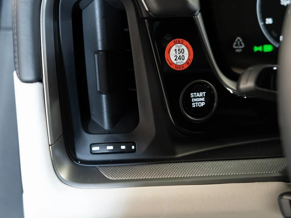 2026 Porsche 9Y0/9Y3 Cayenne Coupe - Image 24 of 30