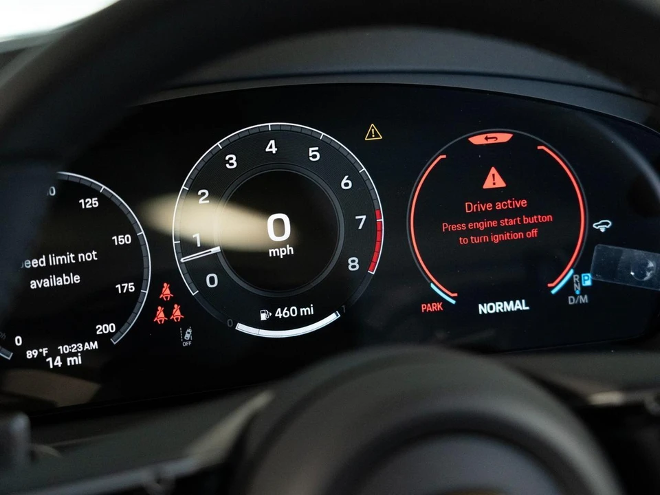 2026 Porsche 9Y0/9Y3 Cayenne Coupe - Image 19 of 30