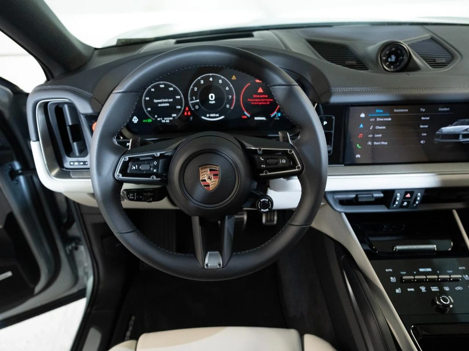 2026 Porsche 9Y0/9Y3 Cayenne Coupe - Image 29 of 30
