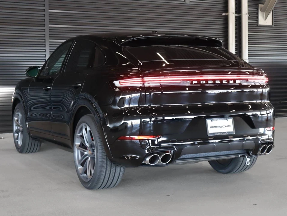 2026 Porsche 9Y0/9Y3 Cayenne S - Image 3 of 5