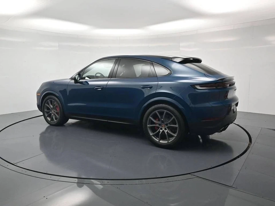 2026 Porsche 9Y0/9Y3 Cayenne Coupe - Image 3 of 5