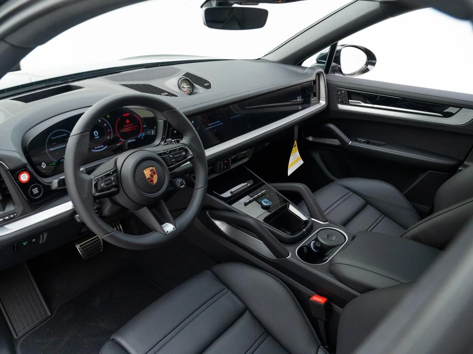 2026 Porsche 9Y0/9Y3 Cayenne S - Image 4 of 31