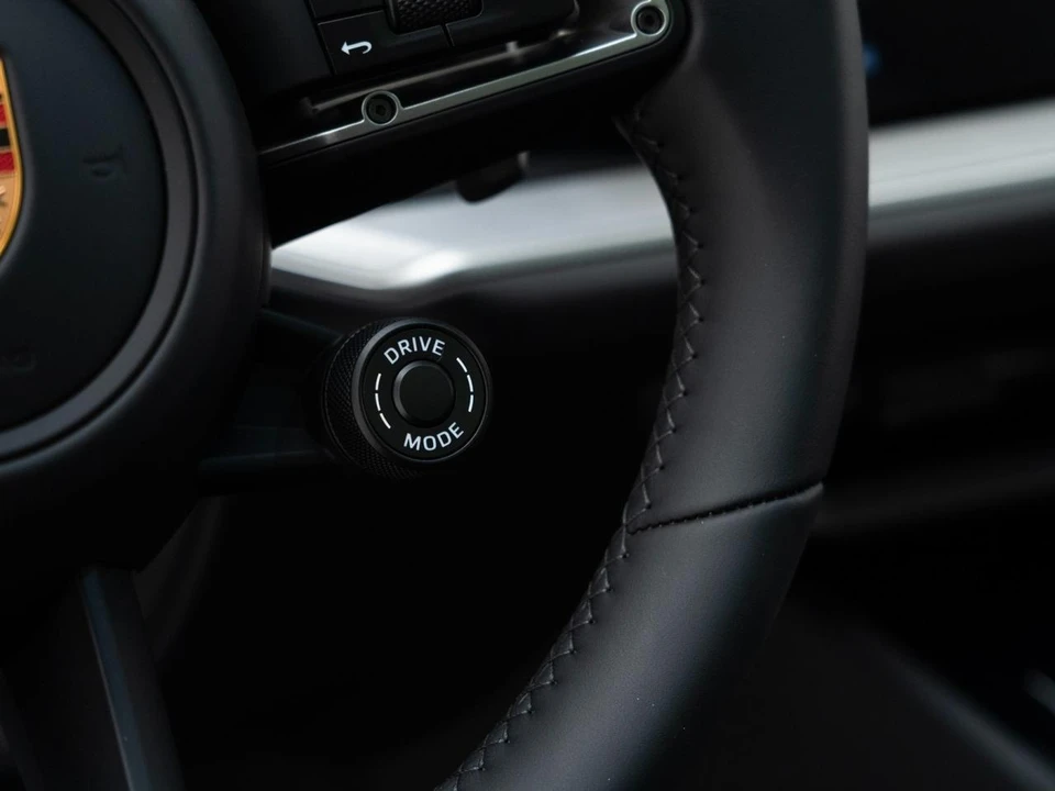 2026 Porsche 9Y0/9Y3 Cayenne S - Image 28 of 31