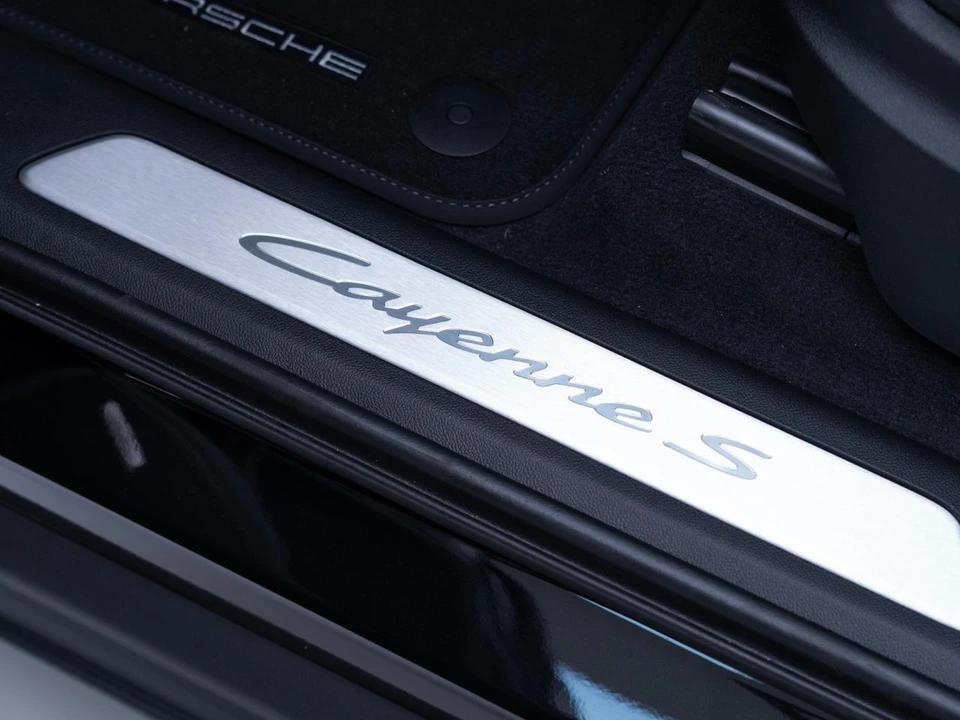 2026 Porsche 9Y0/9Y3 Cayenne S - Image 14 of 31