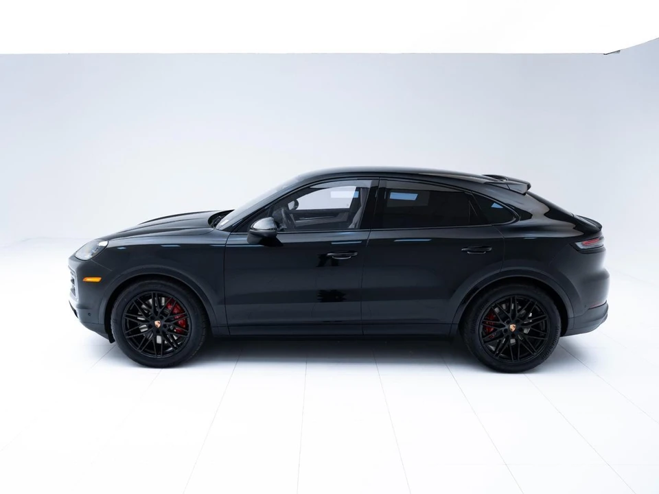 2026 Porsche 9Y0/9Y3 Cayenne S - Image 2 of 31