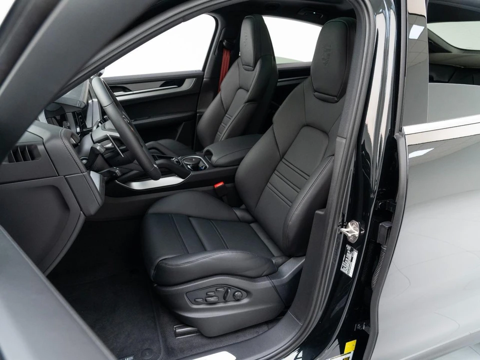 2026 Porsche 9Y0/9Y3 Cayenne S - Image 5 of 31