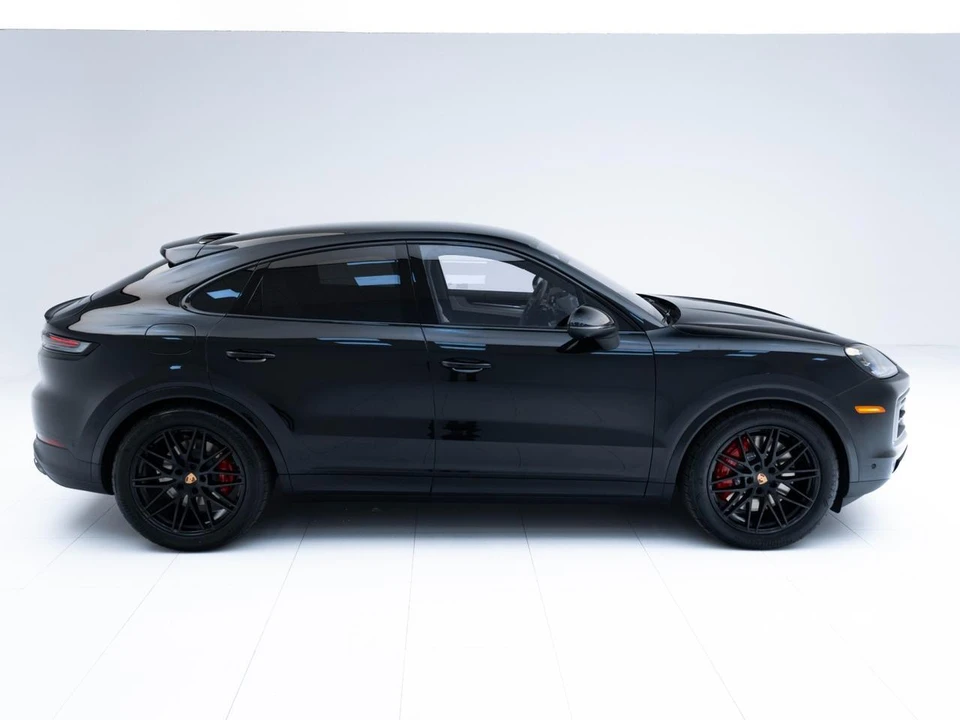 2026 Porsche 9Y0/9Y3 Cayenne S - Image 8 of 31