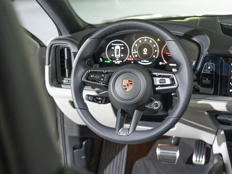 2026 Porsche 9Y0/9Y3 Cayenne Coupe - Image 26 of 28