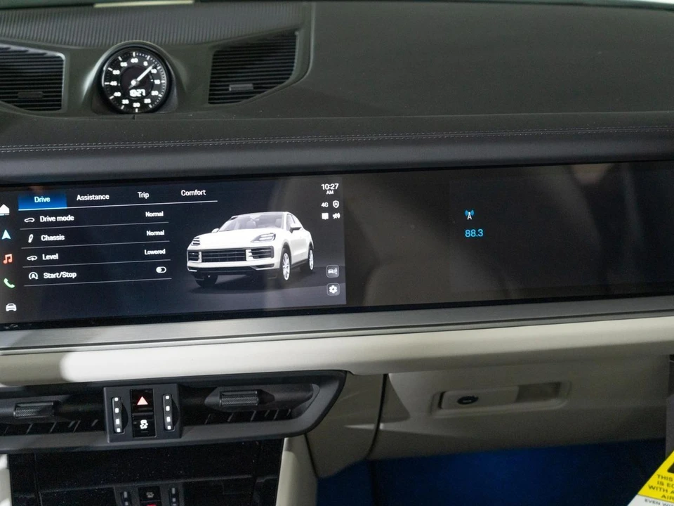 2026 Porsche 9Y0/9Y3 Cayenne Coupe - Image 25 of 28