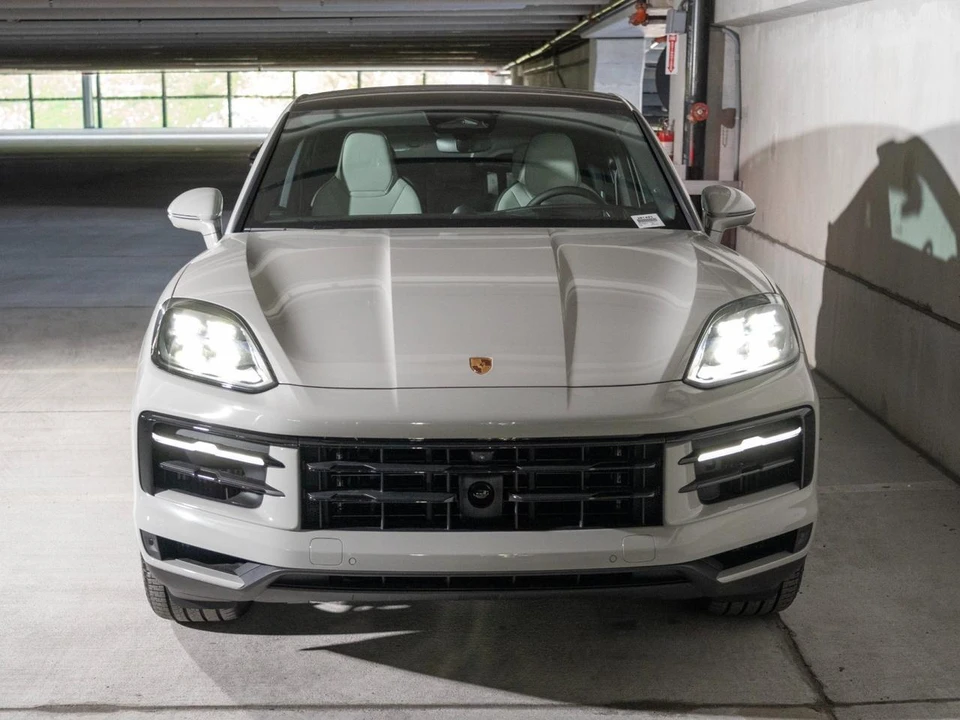 2026 Porsche 9Y0/9Y3 Cayenne Coupe - Image 6 of 28