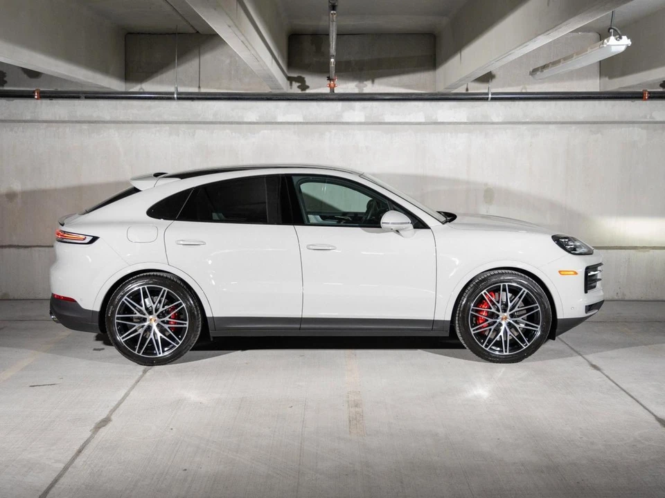 2026 Porsche 9Y0/9Y3 Cayenne Coupe - Image 8 of 28