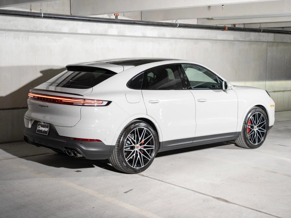 2026 Porsche 9Y0/9Y3 Cayenne Coupe - Image 9 of 28