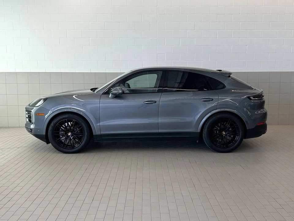 2026 Porsche 9Y0/9Y3 Cayenne Coupe - Image 2 of 5