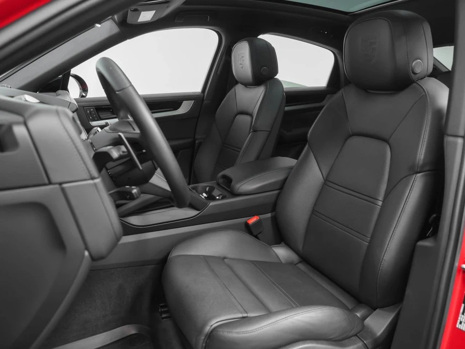 2026 Porsche 9Y0/9Y3 Cayenne Coupe - Image 5 of 5