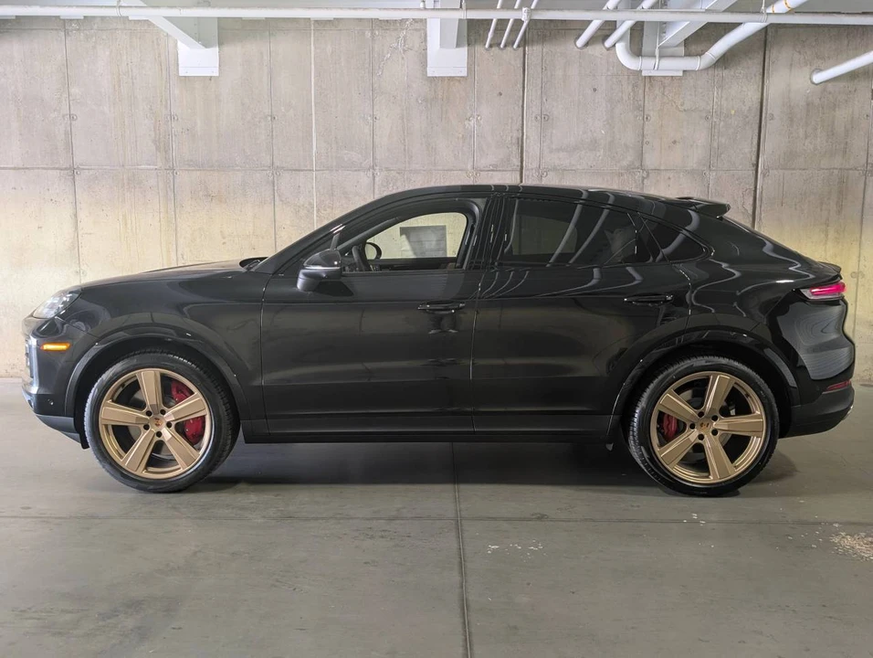 2026 Porsche 9Y0/9Y3 Cayenne Coupe - Image 2 of 5