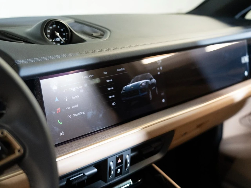 2026 Porsche 9Y0/9Y3 Cayenne Coupe - Image 21 of 30