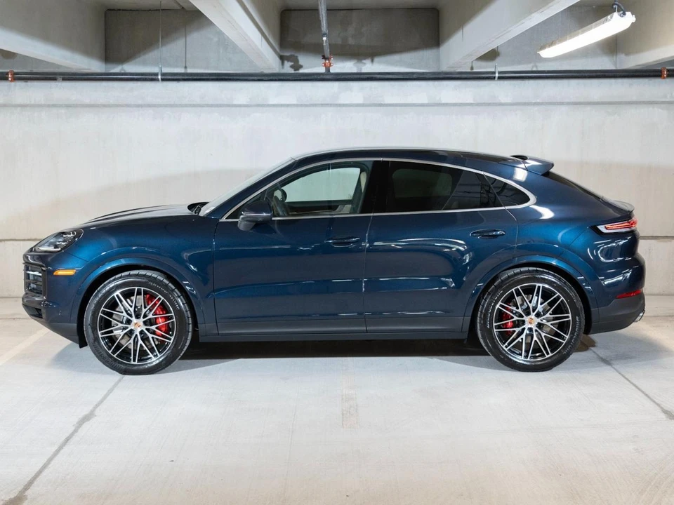 2026 Porsche 9Y0/9Y3 Cayenne Coupe - Image 2 of 30