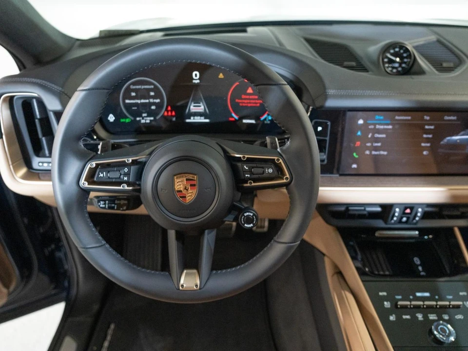 2026 Porsche 9Y0/9Y3 Cayenne Coupe - Image 29 of 30