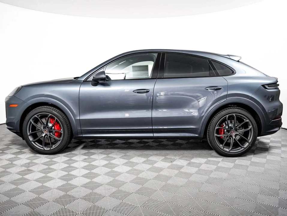 2026 Porsche 9Y0/9Y3 Cayenne Coupe - Image 2 of 5