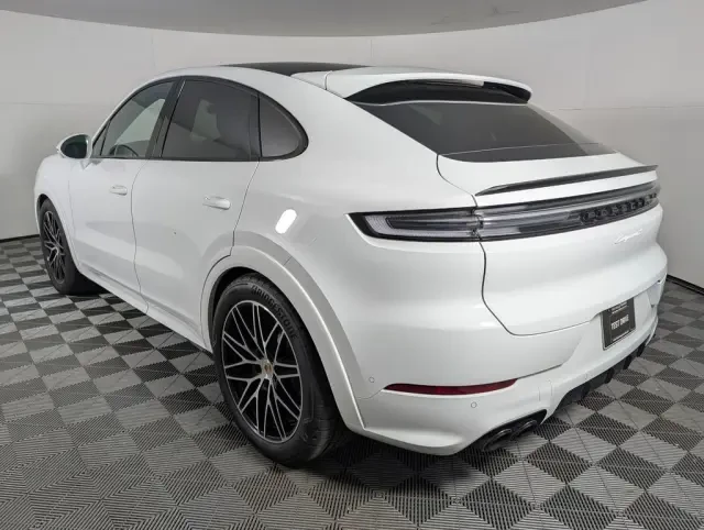 2026 Porsche 9Y0/9Y3 Cayenne S - Image 22 of 31