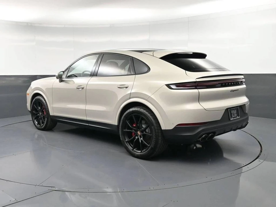 2026 Porsche 9Y0/9Y3 Cayenne Coupe - Image 3 of 5
