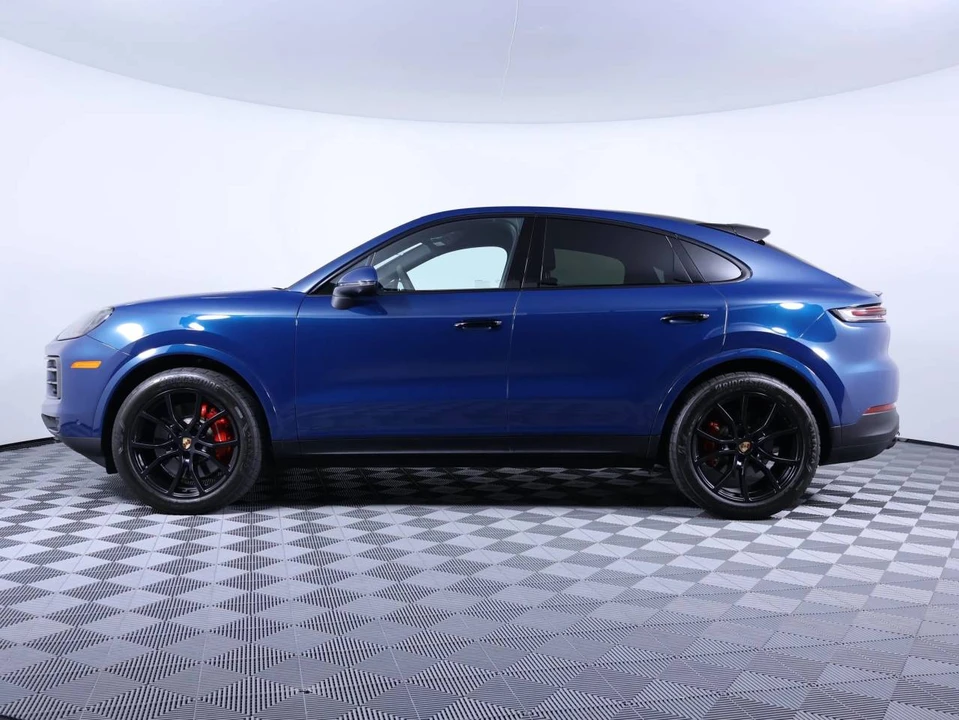 2026 Porsche 9Y0/9Y3 Cayenne Coupe - Image 2 of 5