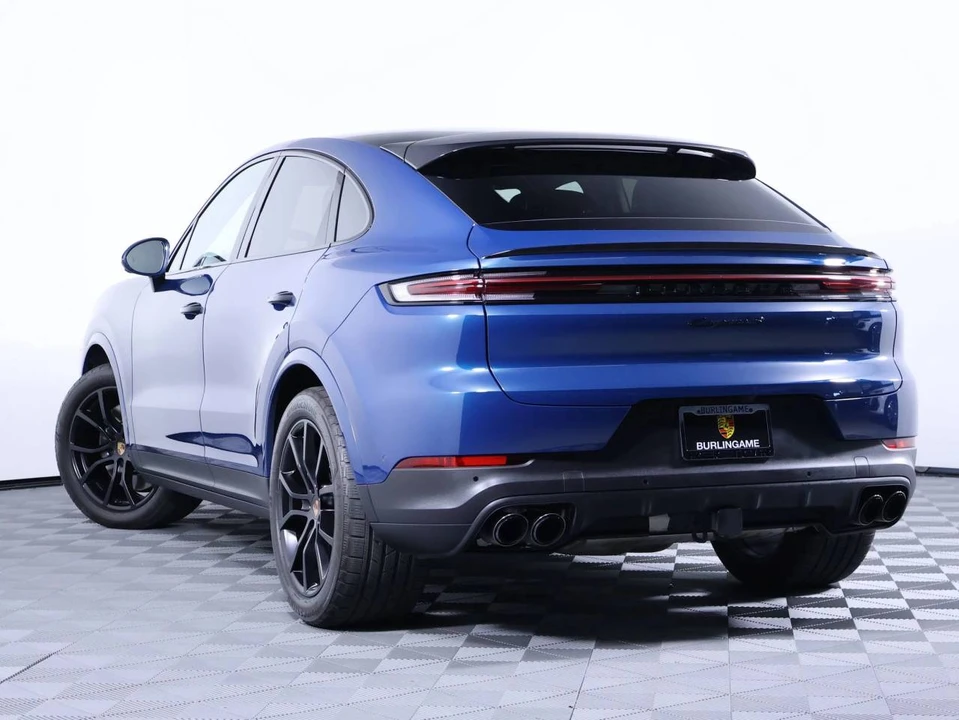 2026 Porsche 9Y0/9Y3 Cayenne Coupe - Image 3 of 5