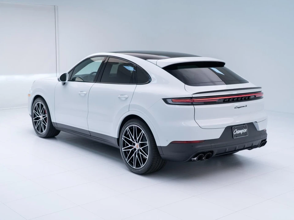 2026 Porsche 9Y0/9Y3 Cayenne S - Image 2 of 31