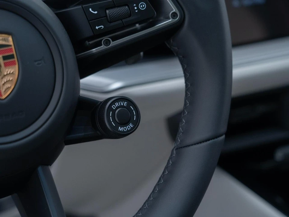 2026 Porsche 9Y0/9Y3 Cayenne S - Image 27 of 31