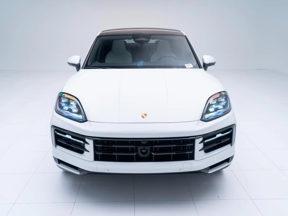 2026 Porsche 9Y0/9Y3 Cayenne S - Image 6 of 31