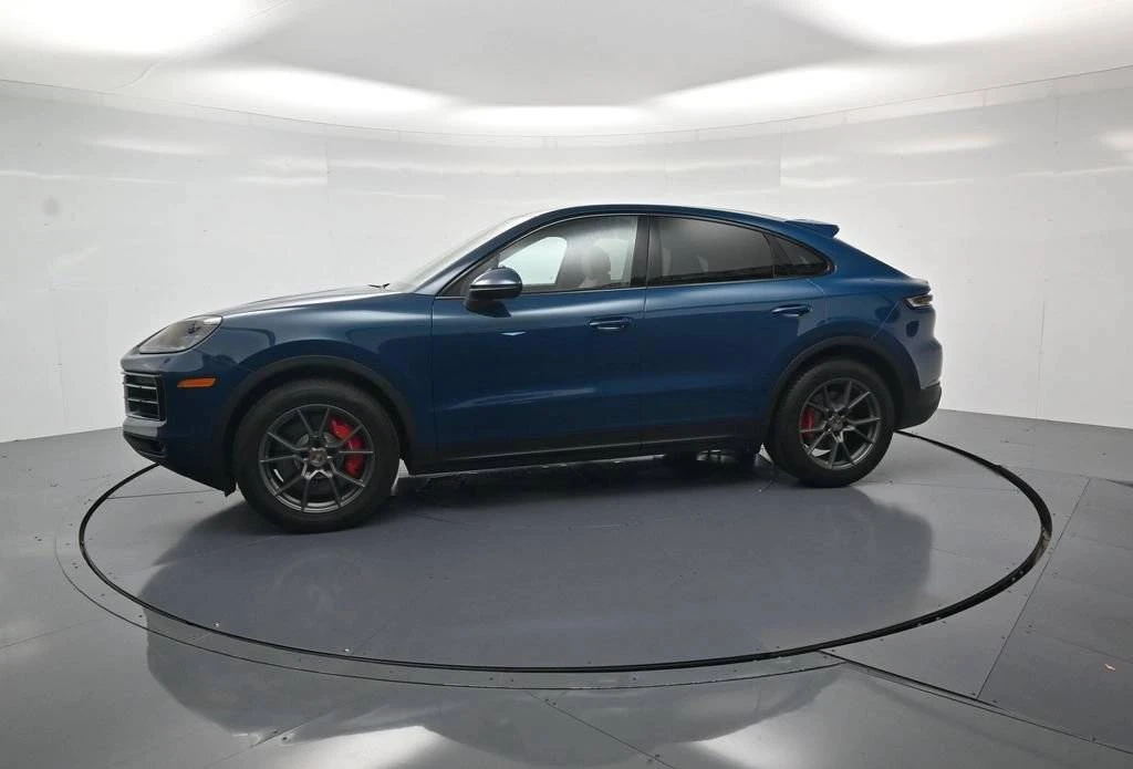 2026 Porsche 9Y0/9Y3 Cayenne Coupe - Image 2 of 4
