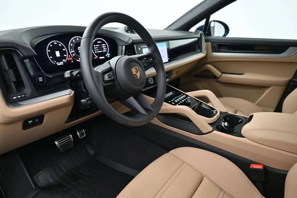 2026 Porsche 9Y0/9Y3 Cayenne Coupe - Image 4 of 4