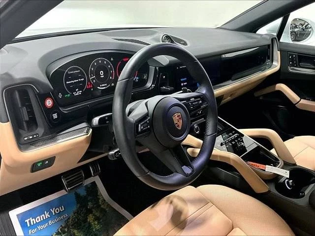 2026 Porsche 9Y0/9Y3 Cayenne Coupe - Image 4 of 5