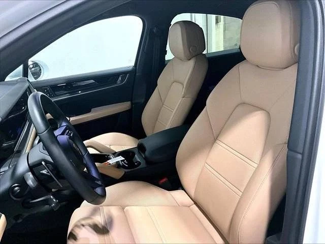 2026 Porsche 9Y0/9Y3 Cayenne Coupe - Image 5 of 5