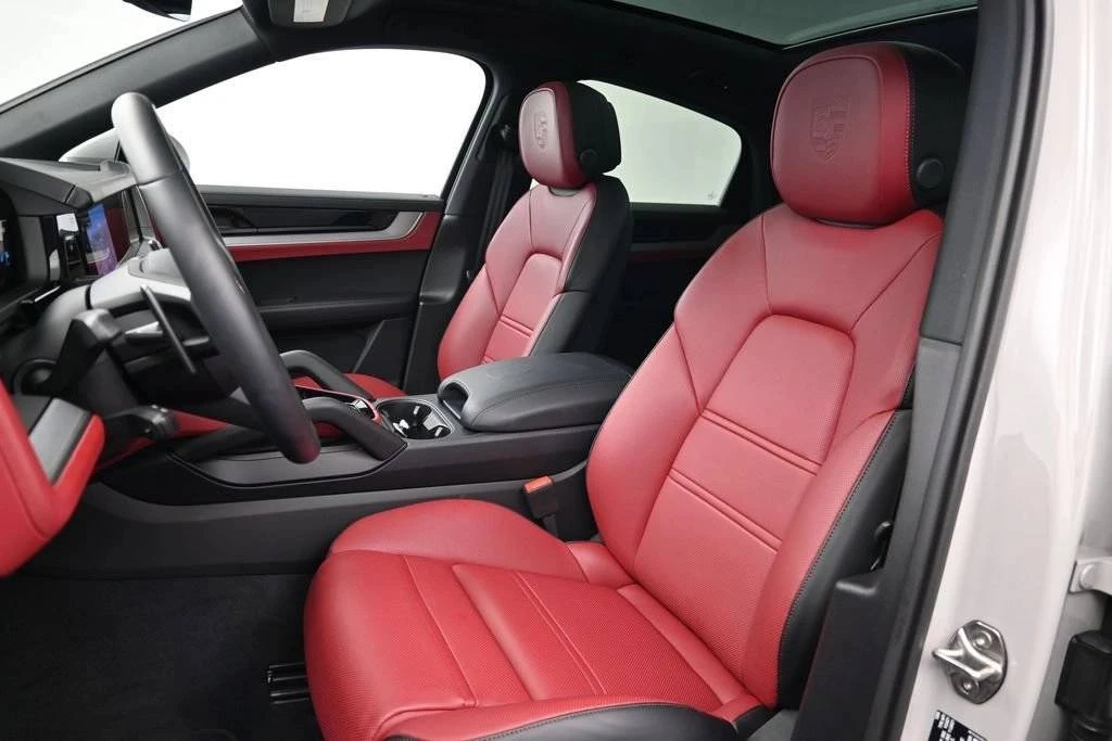 2026 Porsche 9Y0/9Y3 Cayenne Coupe - Image 5 of 5