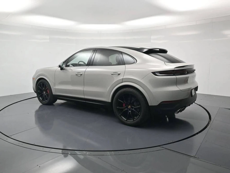 2026 Porsche 9Y0/9Y3 Cayenne Coupe - Image 3 of 5