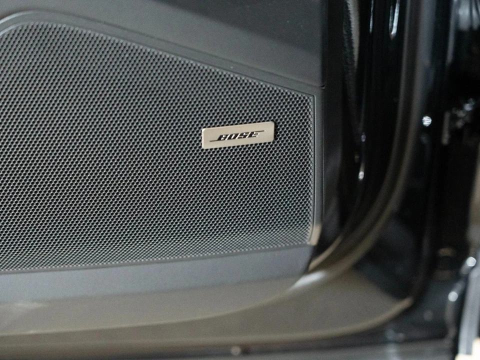 2026 Porsche 9Y0/9Y3 Cayenne Coupe - Image 18 of 30