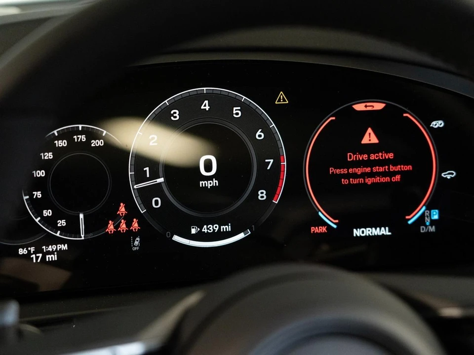 2026 Porsche 9Y0/9Y3 Cayenne Coupe - Image 19 of 30