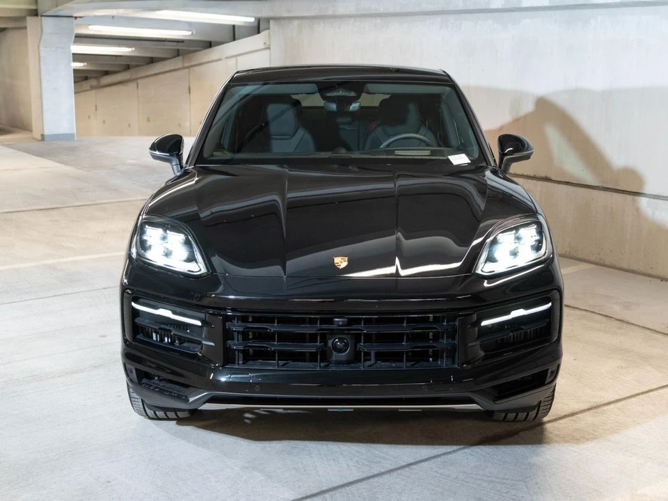 2026 Porsche 9Y0/9Y3 Cayenne Coupe - Image 6 of 30