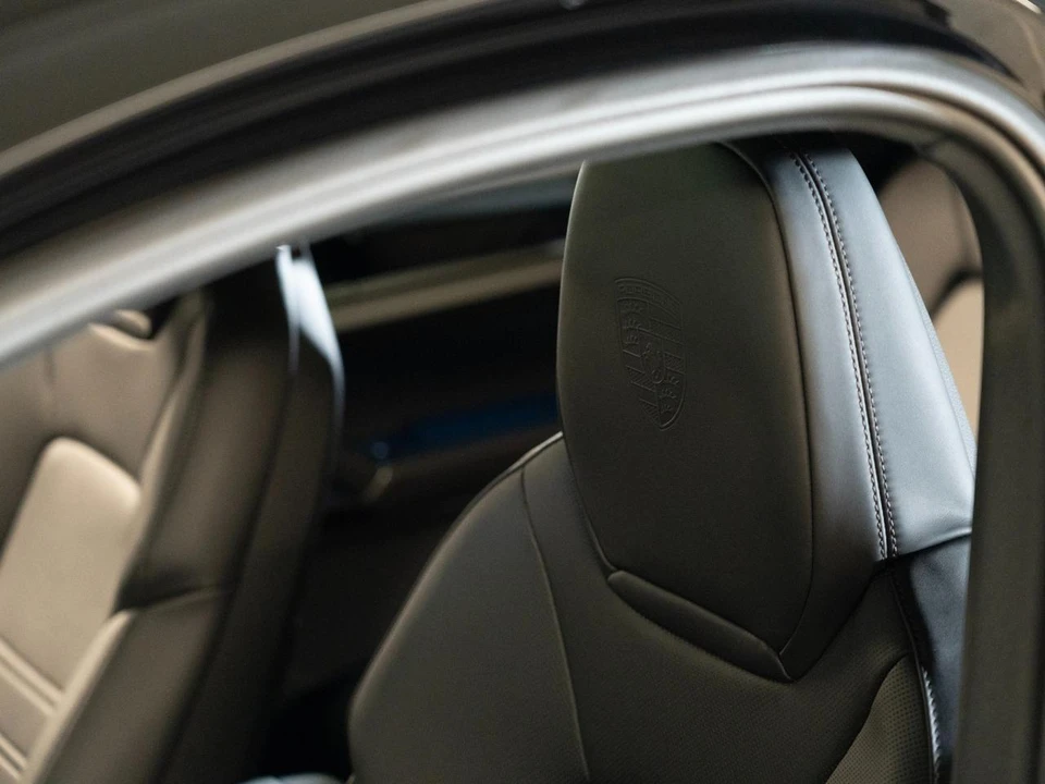 2026 Porsche 9Y0/9Y3 Cayenne Coupe - Image 25 of 30