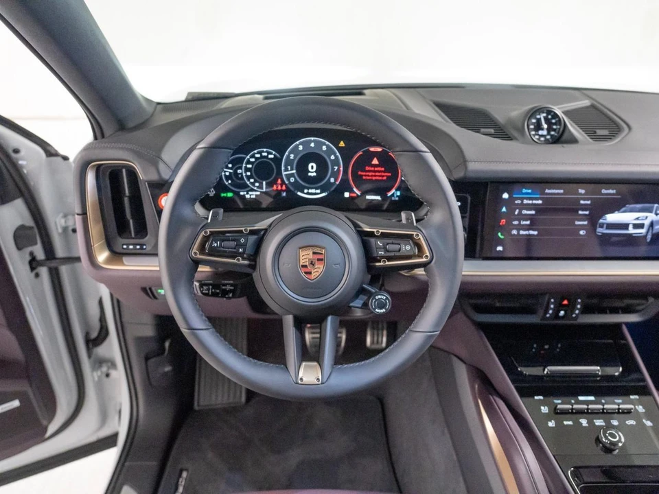 2026 Porsche 9Y0/9Y3 Cayenne Coupe - Image 29 of 30