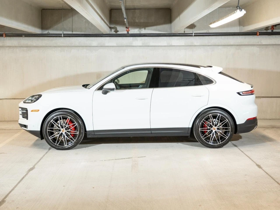 2026 Porsche 9Y0/9Y3 Cayenne Coupe - Image 3 of 30