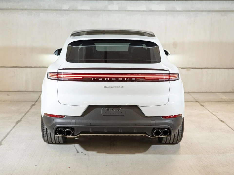 2026 Porsche 9Y0/9Y3 Cayenne Coupe - Image 9 of 30